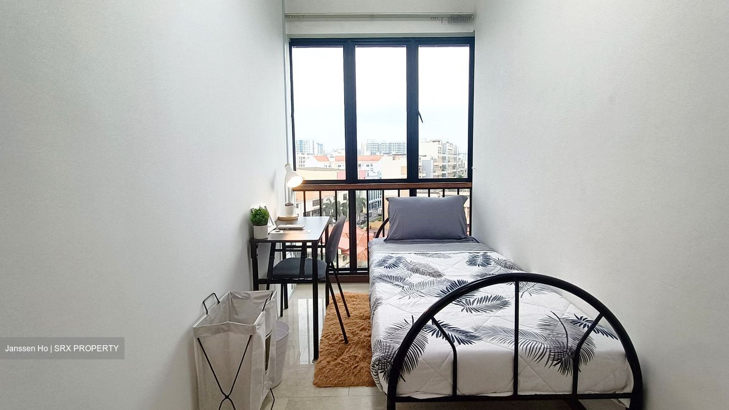 Central Grove (D14), Condominium #586536371